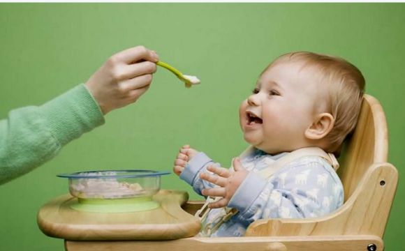 婴儿辅食添加的重要性 婴儿辅食添加的注意事项