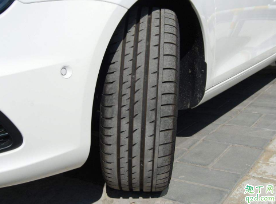 汽车轮胎沟槽有什么用 汽车可以换装旧轮胎吗1