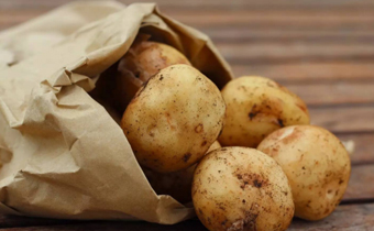 土豆放久了为什么会变绿 土豆变绿了还能吃吗
